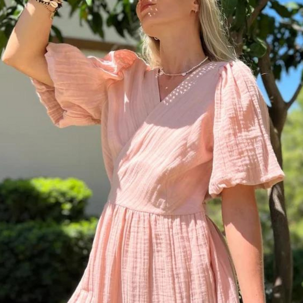 Robe rose d'été en gaze de coton