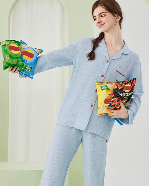 Pyjama femme en gaze de coton bleu
